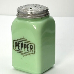 Vtg 1940s McKee Jadeite Green PEPPER Shaker Glass, Retro, Range Shaker